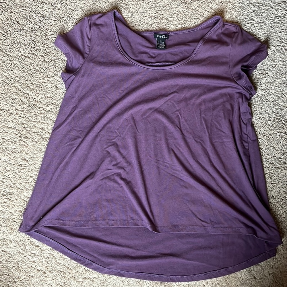 Medium purple short sleeve top